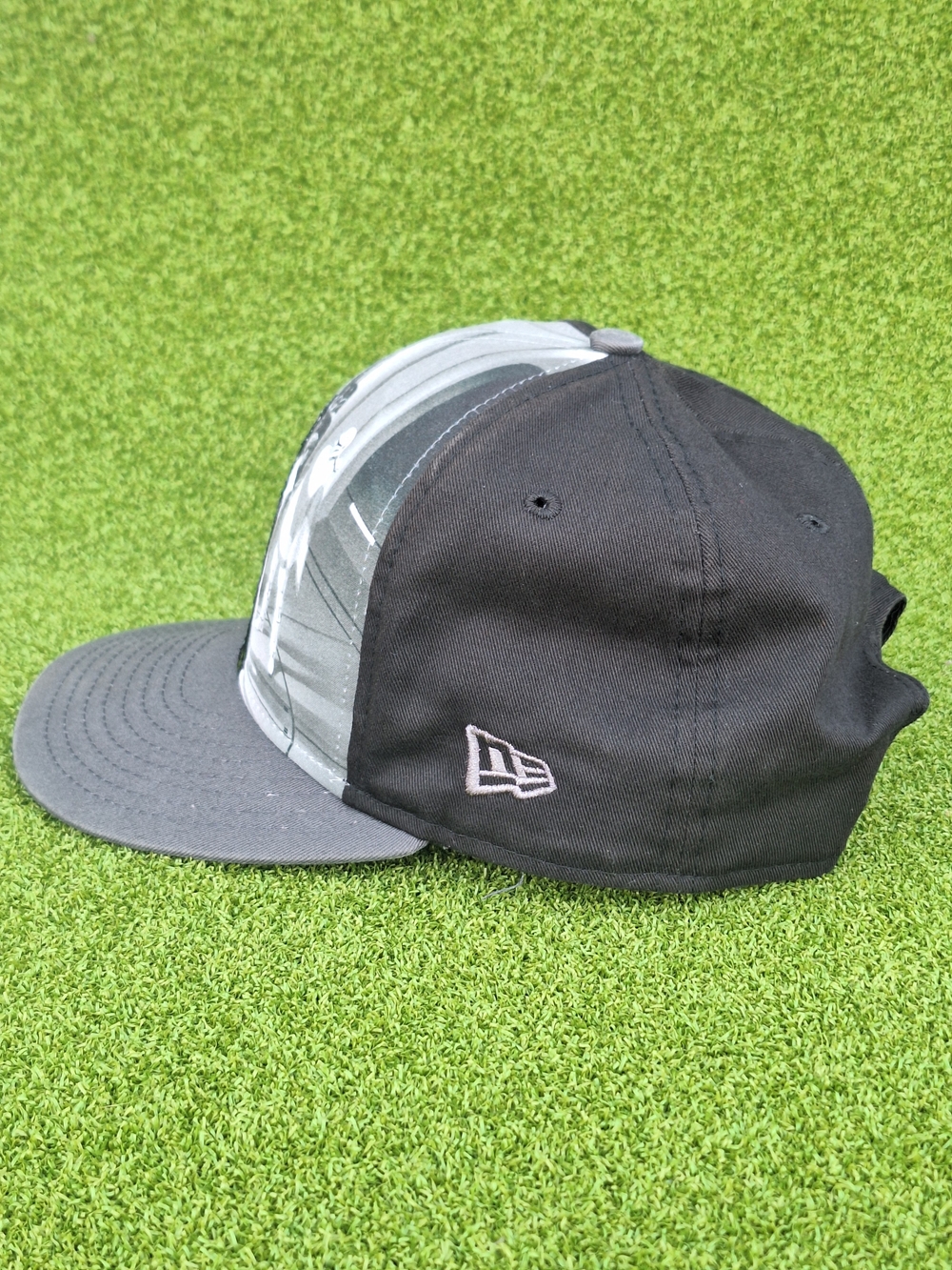 Star Wars New Era 9Fifty Boba Fett Snapback Hat Rare. Mandalorian Crest - Picture 2 of 8